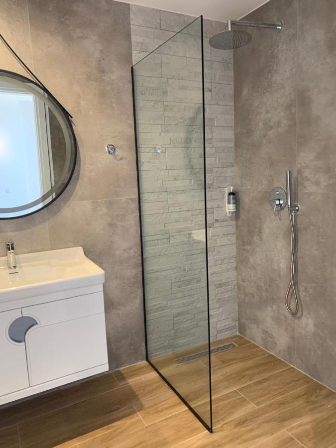 Hotel Platon Saranda Kültér fotó